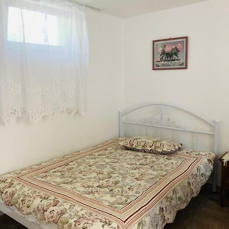 Студия С Двориком В Отраде Odessa Exterior foto